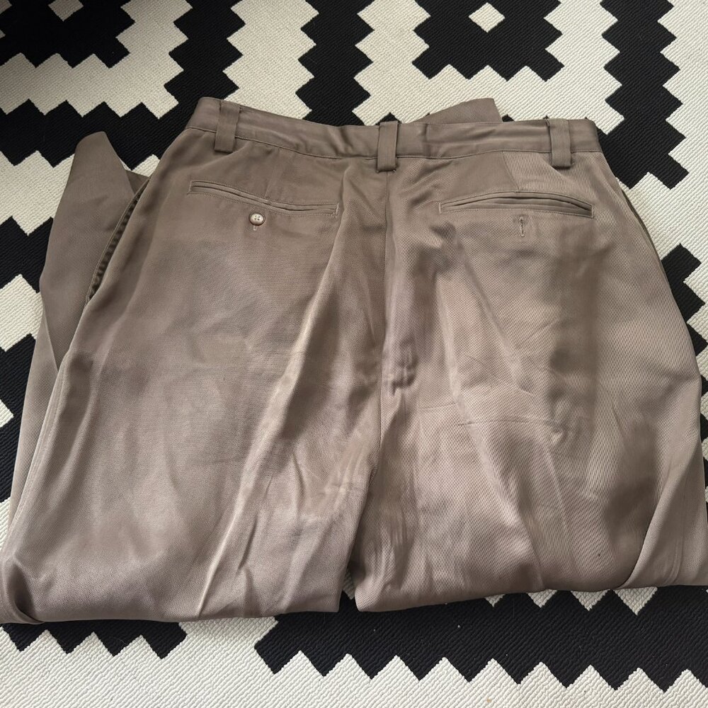 Men's Tommy Bahama Relax 100% Silk Pants - Picture 4 of 4